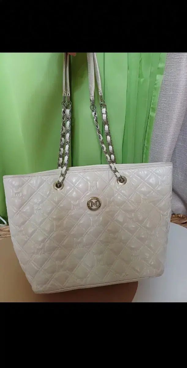 METROCITY 白 バッグ / ショッパーバッグ ビッグバッグ ショルダーバッグ