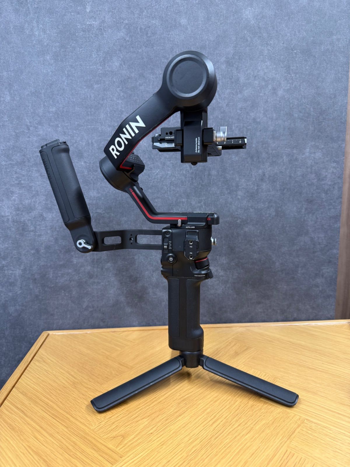 【中古品】DJI RS3 Combo
