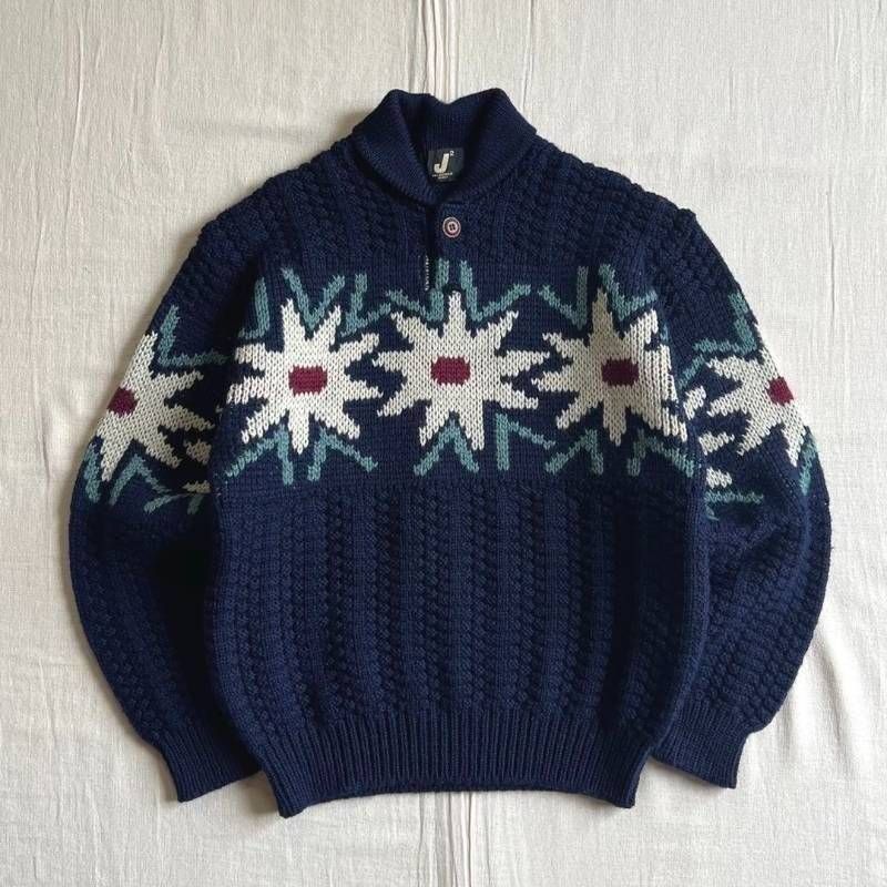 90s　vintage　ヴィンテージ古着　Mr.JUNKO　ミスタージュンコ　大判花柄　フラワーアートモチーフ　肉厚ジャガードニット　ウールセーター　ショールカラー　くるみボタン　紺　M　Y2K　C-BOY　昭和レトロ古着　flower design knit 5,761円