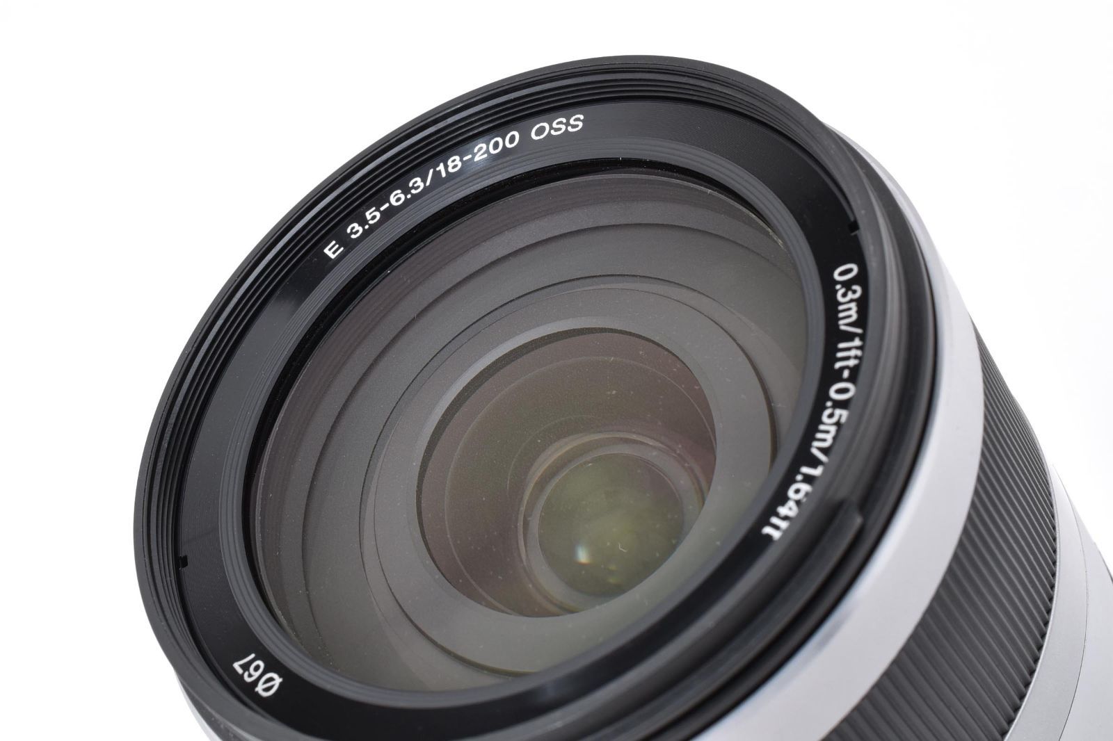 ☆外観美品☆ ソニー SONY E 18-200mm F3.5-6.3 OSS SEL18200 シルバー 
