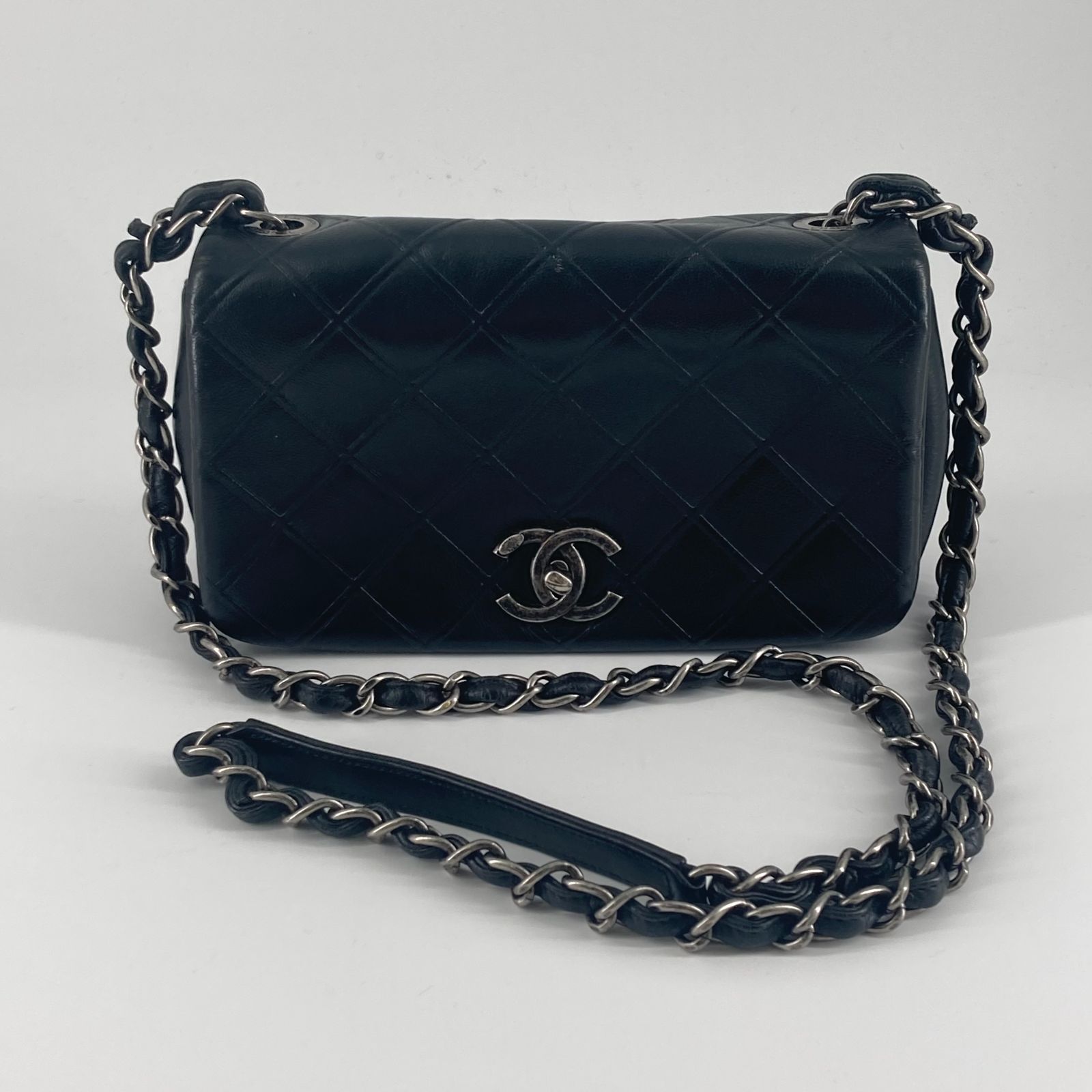 CHANEL（シャネル）　ココマーク　コスモスライン　チェーンショルダーバッグ　18428541　ブラック