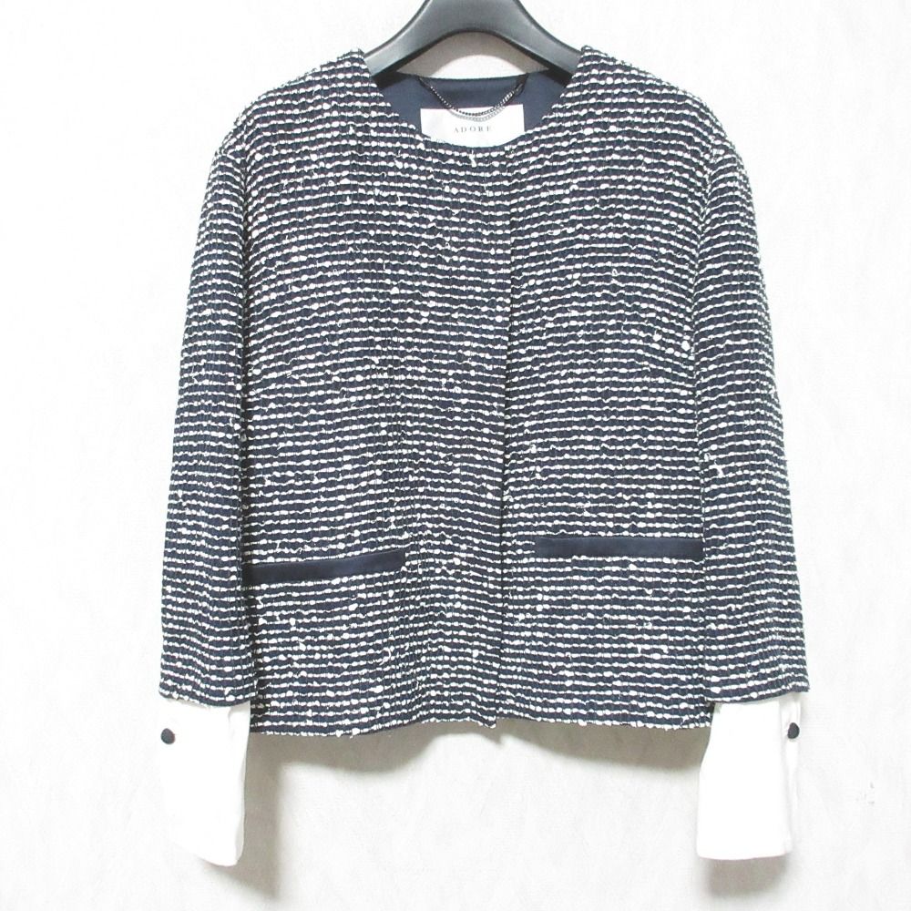 美品 ADORE アドーア LINTONツイード 2WAY ノーカラージャケット 38 ネイビー ホワイト レディース 古着 中古 USED