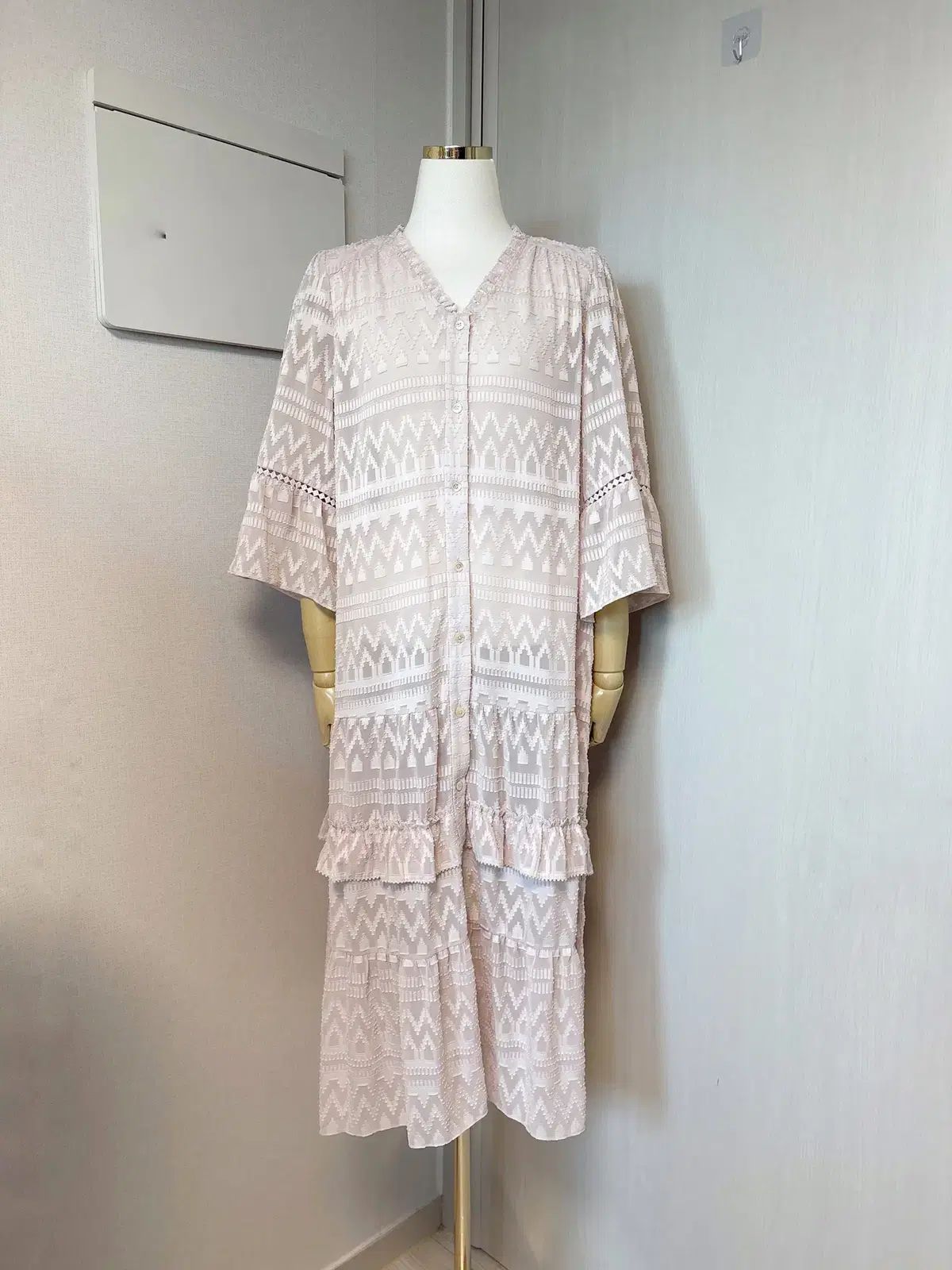 Thursday Island CUTジャガード シフォン ロング丈ワンピース
