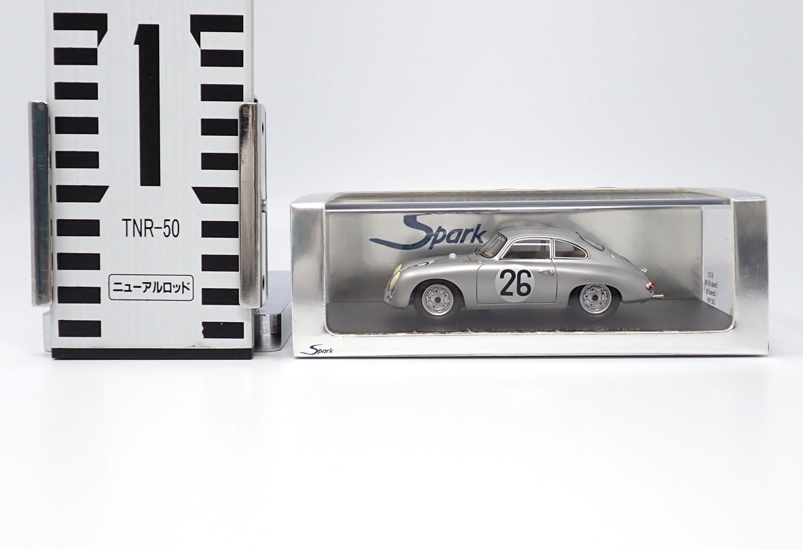 1/43 ポルシェ 356 1500 カレラ LM 1956 #26 シルバー S1351 Spark