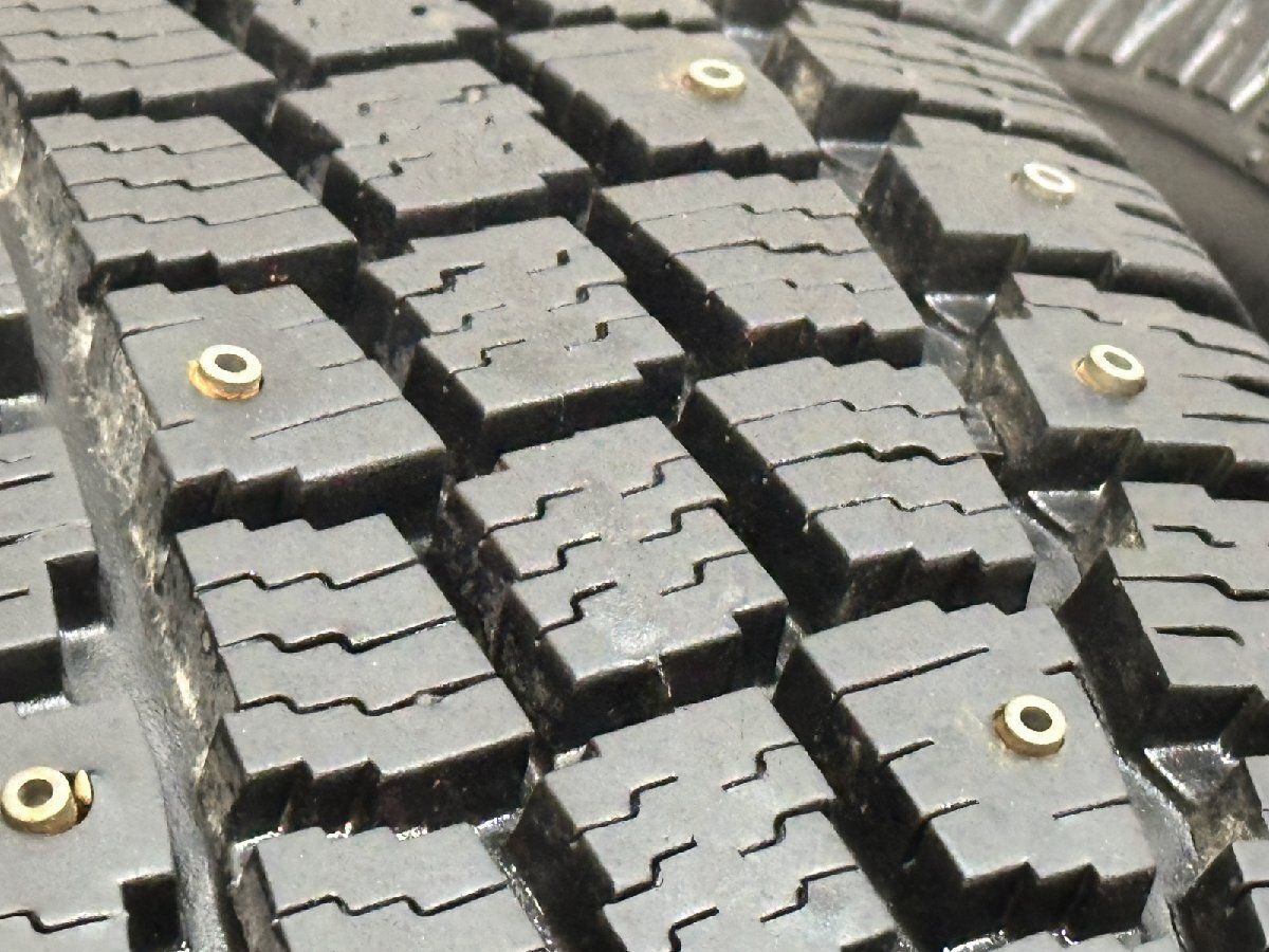 HANKOOK ZOVAC HPW 401 185/65R15 15インチ スパイクタイヤ 2本 バリ溝 マカロニピン ノート デミオ フリード MAZDA2等　(KTD752)