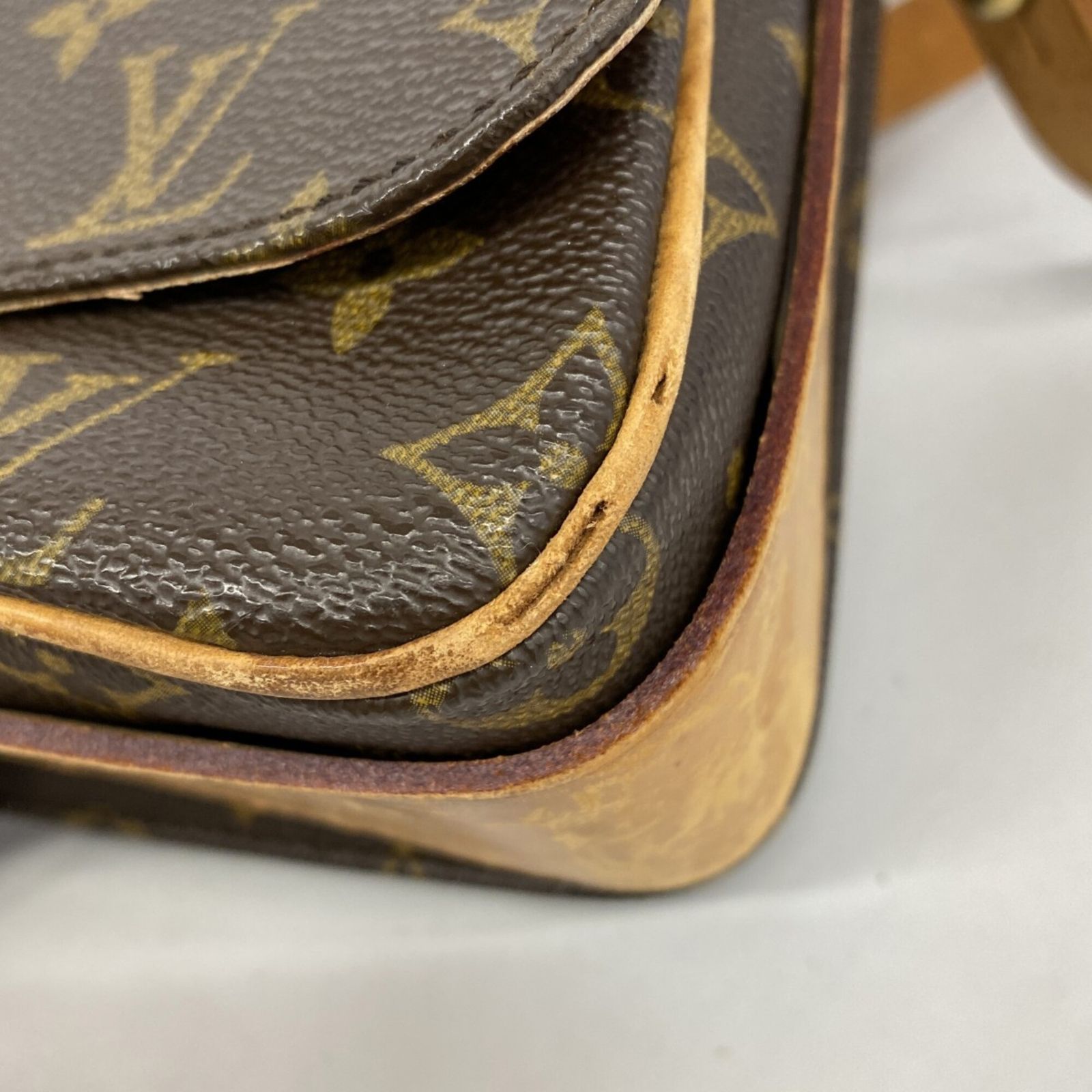 ルイ・ヴィトン(Louis Vuitton) ルイ・ヴィトン ショルダーバッグ 