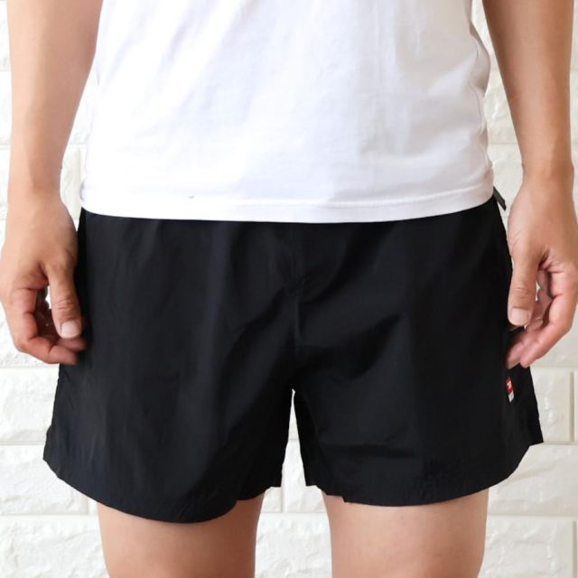 【並行輸入品】ディーゼル ハーフパンツ 水着 海パン メンズ ブラック DIESEL ビーチショーツ 刺繍ロゴパッチ A14308 0AMDH 9XX