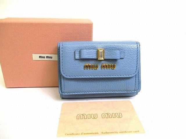 ミュウミュウ miu miu マドラス レザー リボン ビジューストーン 3つ折り 財布 コンパクト財布 コンパクトウォレット 【新品同様】