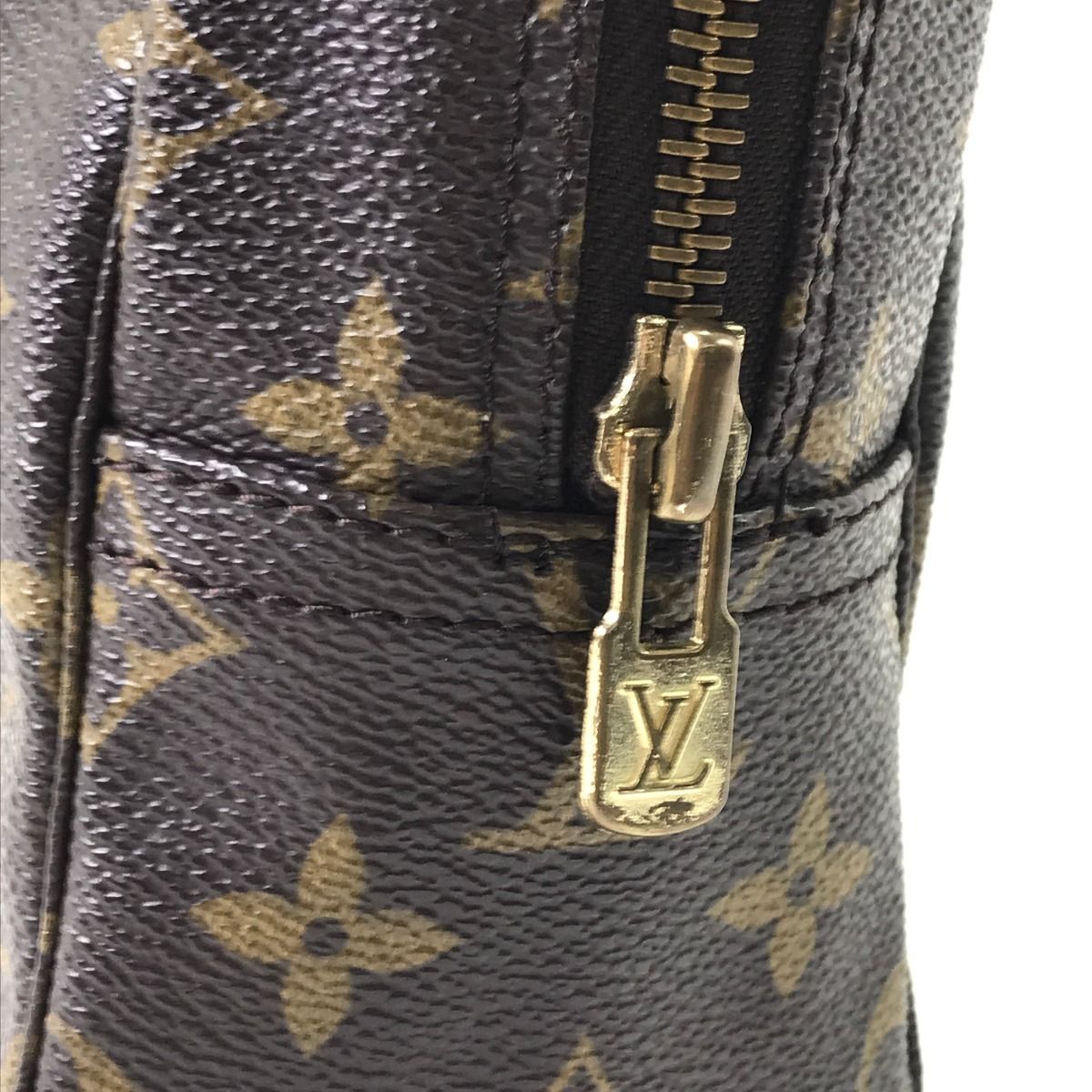 LOUIS VUITTON ルイヴィトン コスメポーチ モノグラム トゥルースト
