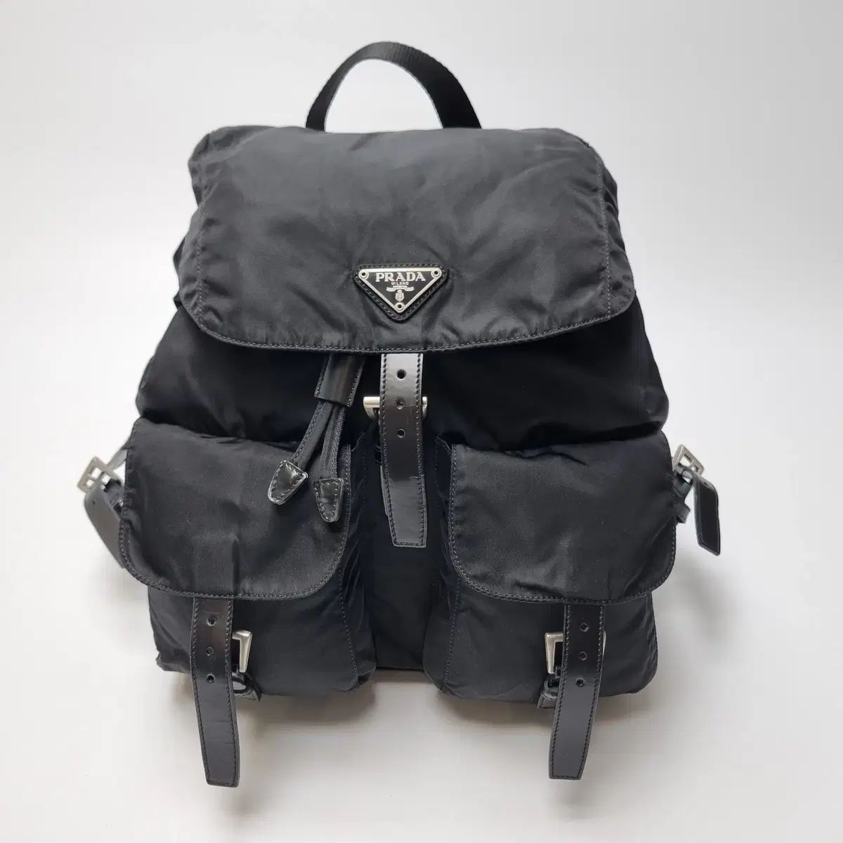 プラダ PRADA ナイロン バックパック ミディアム ユニセックス (高品質)