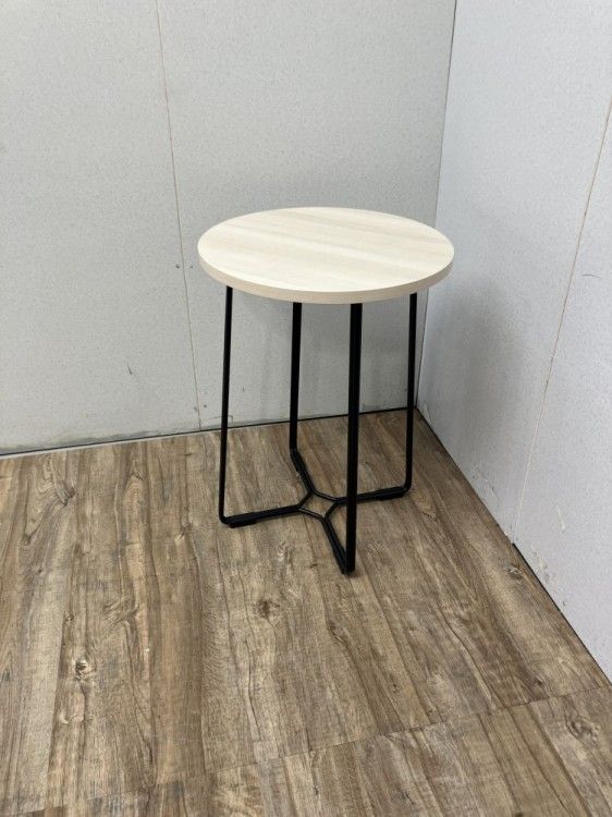 【中古品】オカムラ 丸テーブル 87BA2G MX61 ナチュラル