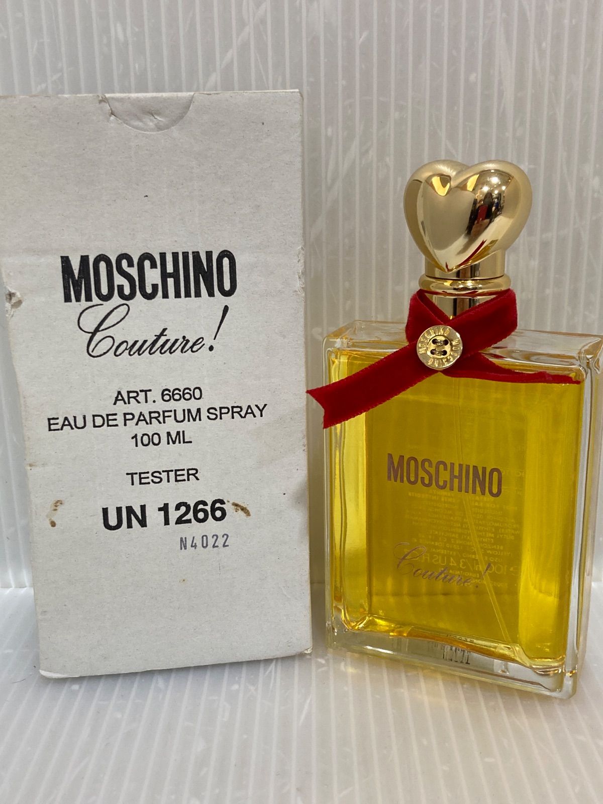 MOSCHINO モスチーノ クチュール オーデパルファム 〈ナチュラルスプレー〉