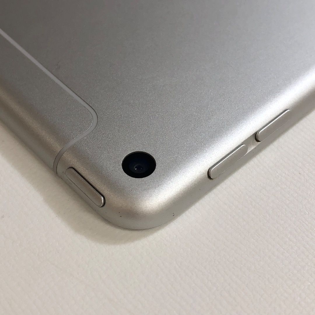 【ジャンク品】iPad mini (第5世代) 64GB｜au版SIMフリー ジャンク品】iPad mini 5 64GB au版SIMフリー - メルカリ