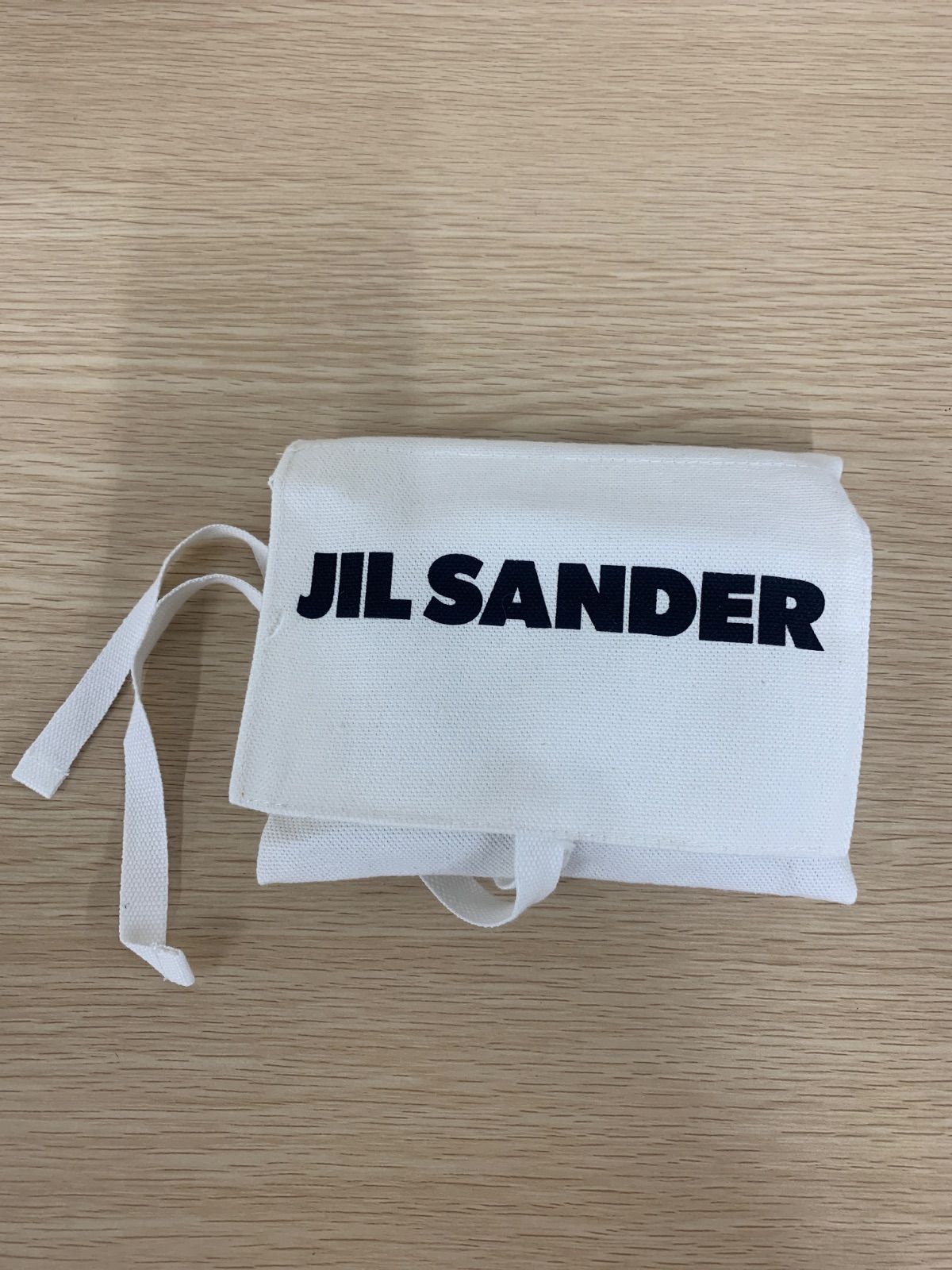 ¥ JIL SANDER ジルサンダー 三つ折り財布 ミントグリーン 緑 黄緑 コンパクトウォレット ショップバック付き【装飾品、小物類1】【5】 ¥ JIL SANDER ジルサンダー 三つ折り財布 ミントグリーン 緑 黄緑 コンパクトウォレット ショップバック付き【装飾品、小物類1】【5】