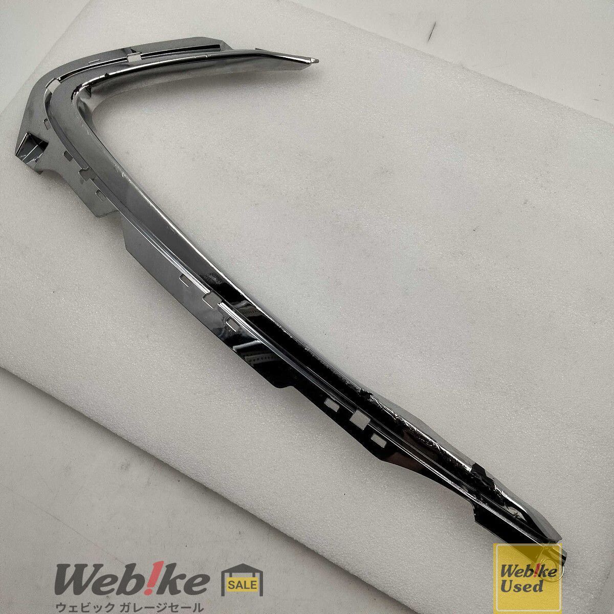 スズキ純正中古パーツ 隼 リアサイドカウル 左 94482-10L00 RXBI30134