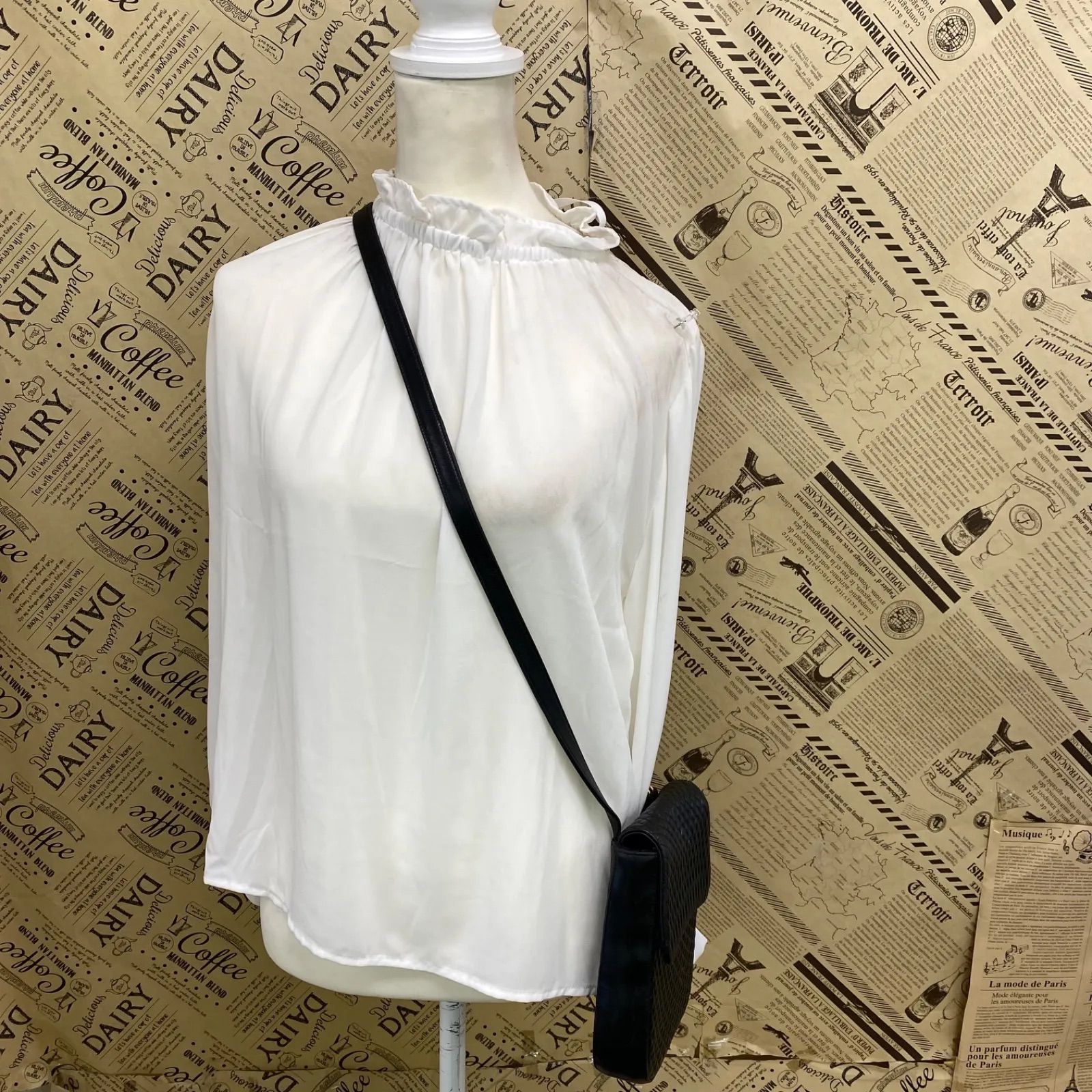バリー ショルダーバッグ ポシェット キルティングレザー Bロゴ金具 GA406 バリー ショルダーバッグ ポシェット キルティングレザー Bロゴ金具 GA406