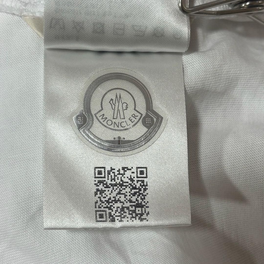 モンクレール 襟ロゴ ホワイト Tシャツ S 国内正規品 5S523 モンクレール 襟ロゴ ホワイト Tシャツ S 国内正規品 5S523
