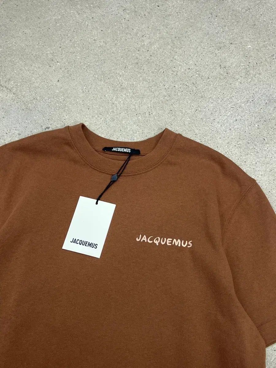 (新品) JACQUEMUS 25FW Le Bonjour Corée Tシャツ (新品) JACQUEMUS 25FW Le Bonjour Corée Tシャツ