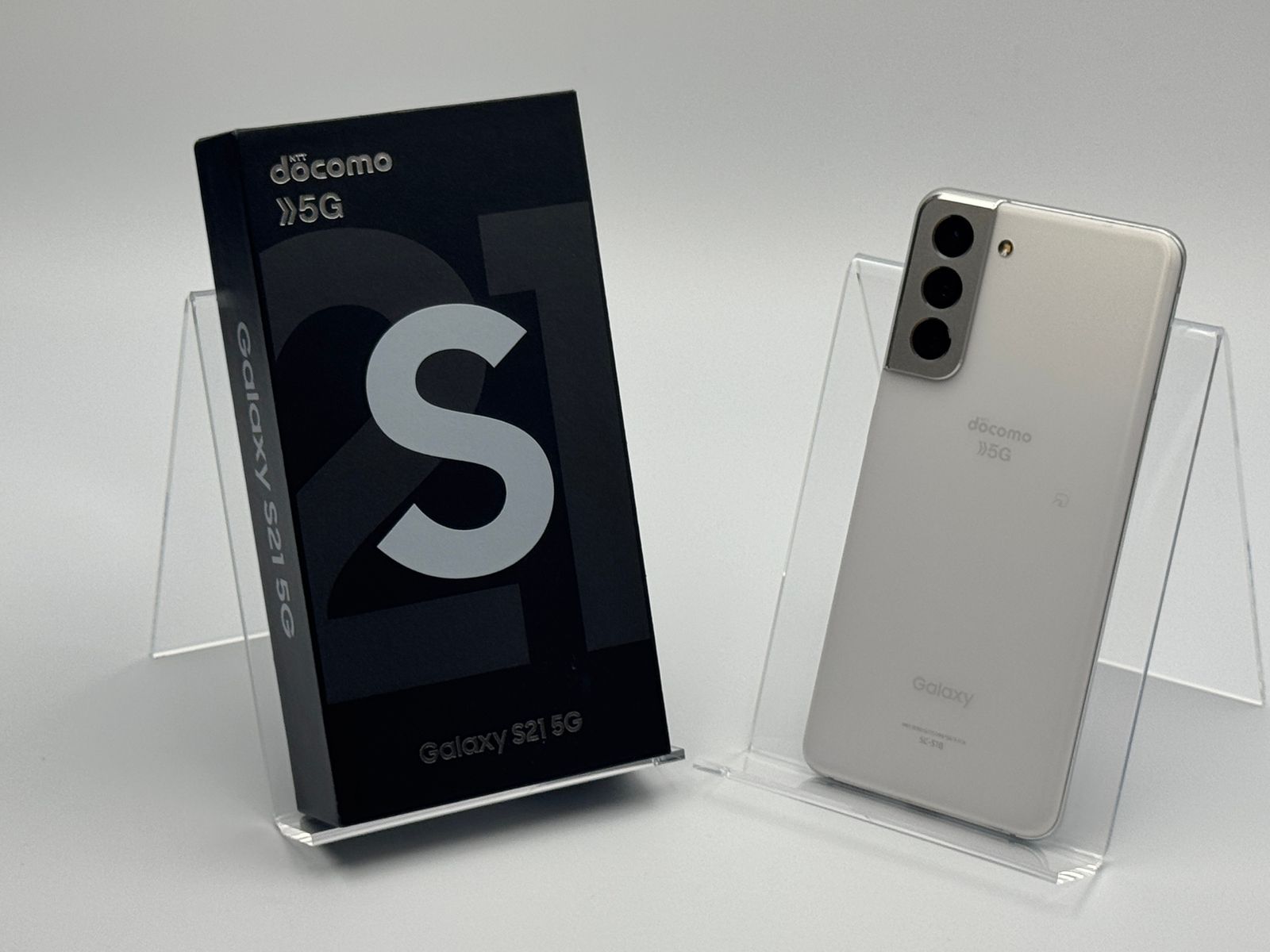 Galaxy S21 5G SC-51B 256GB 白 SIMフリー中古B - メルカリ Galaxy S21 5G SC-51B 256GB 白 SIMフリー中古B - メルカリ
