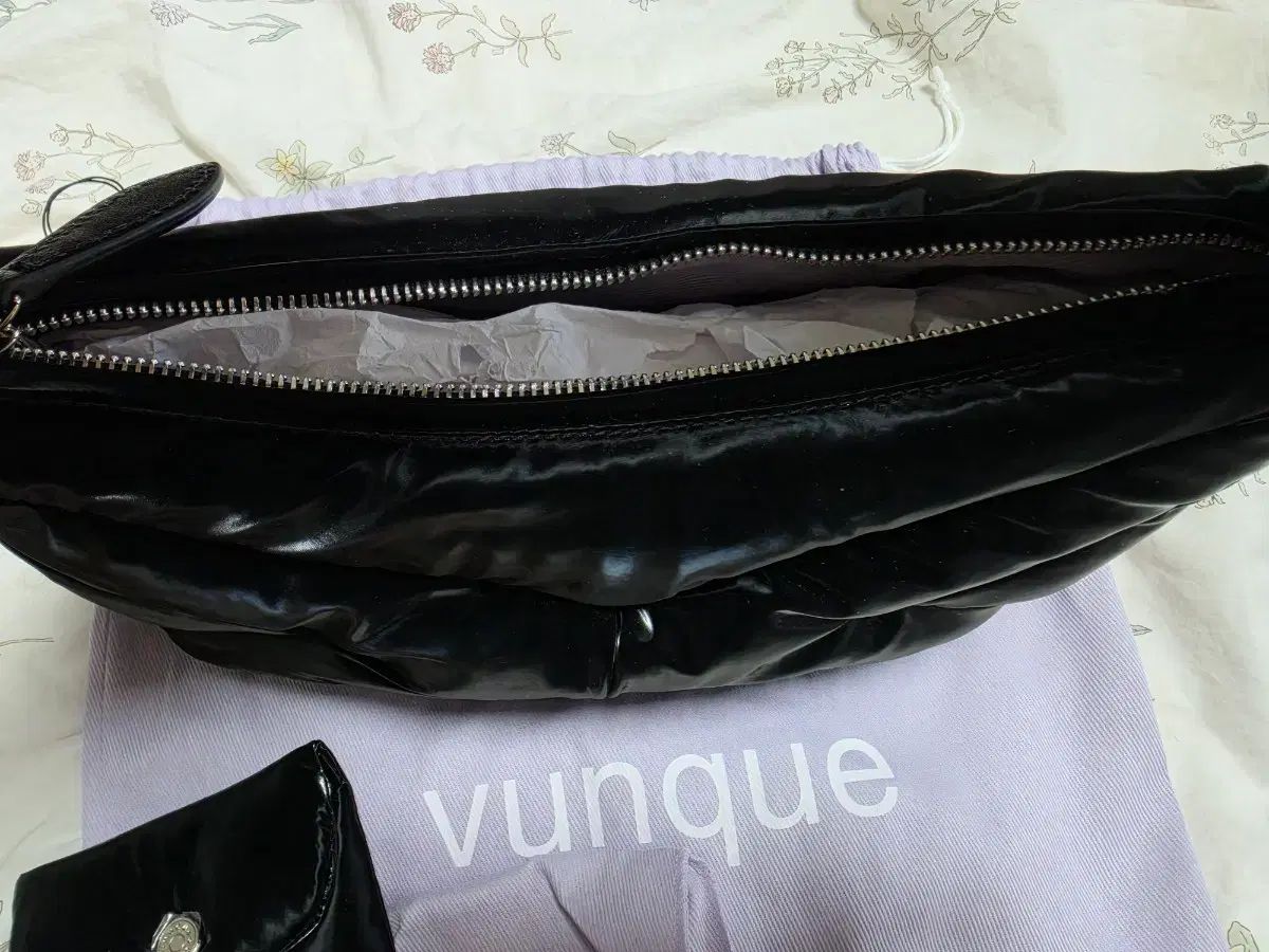 (新品) vunque ORR コンフォーター ショルダーバッグ ブラック
