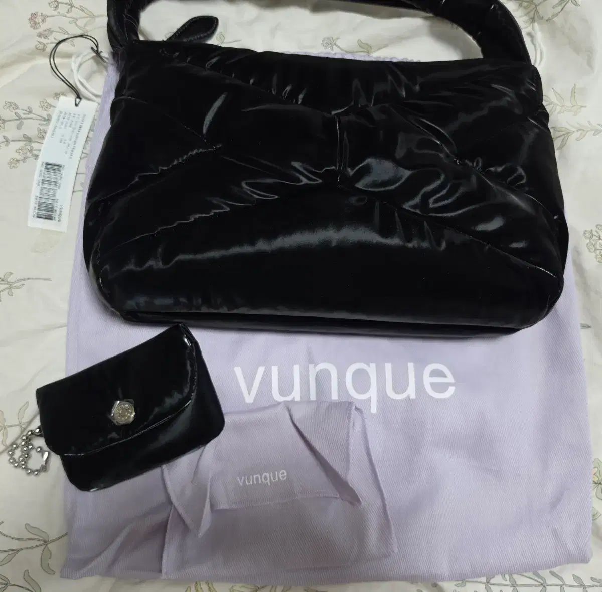 (新品) vunque ORR コンフォーター ショルダーバッグ ブラック