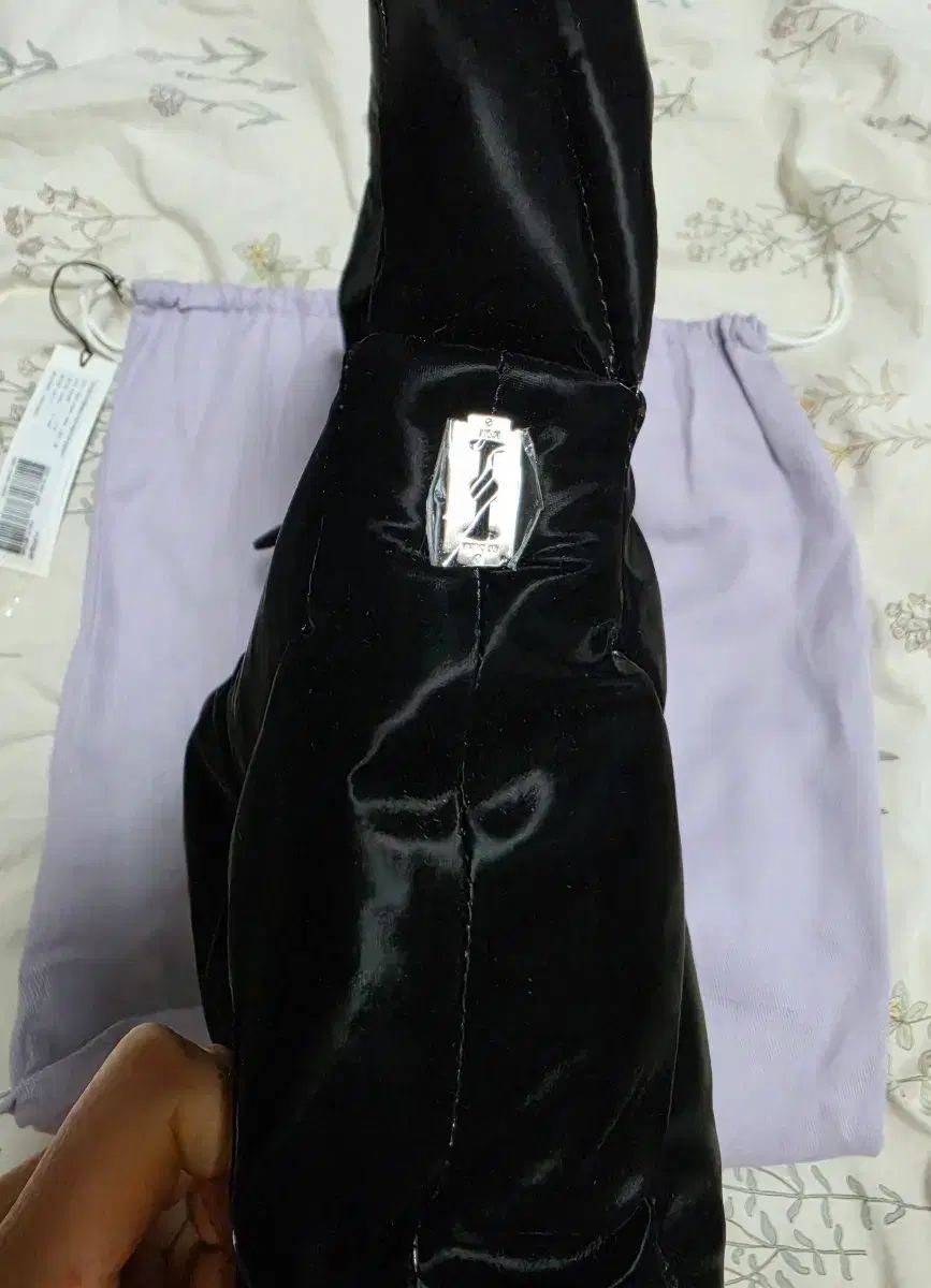 (新品) vunque ORR コンフォーター ショルダーバッグ ブラック