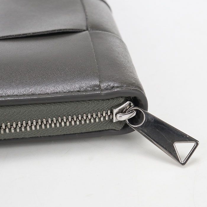 BOTTEGA VENETA ボッテガ・ヴェネタ ジップアラウンドウォレット カセット 814649 長財布ラウンドファスナー カーフ【中古】 レディース BOTTEGA VENETA ボッテガ・ヴェネタ ジップアラウンドウォレット カセット 814649 長財布ラウンドファスナー カーフ【中古】 レディース