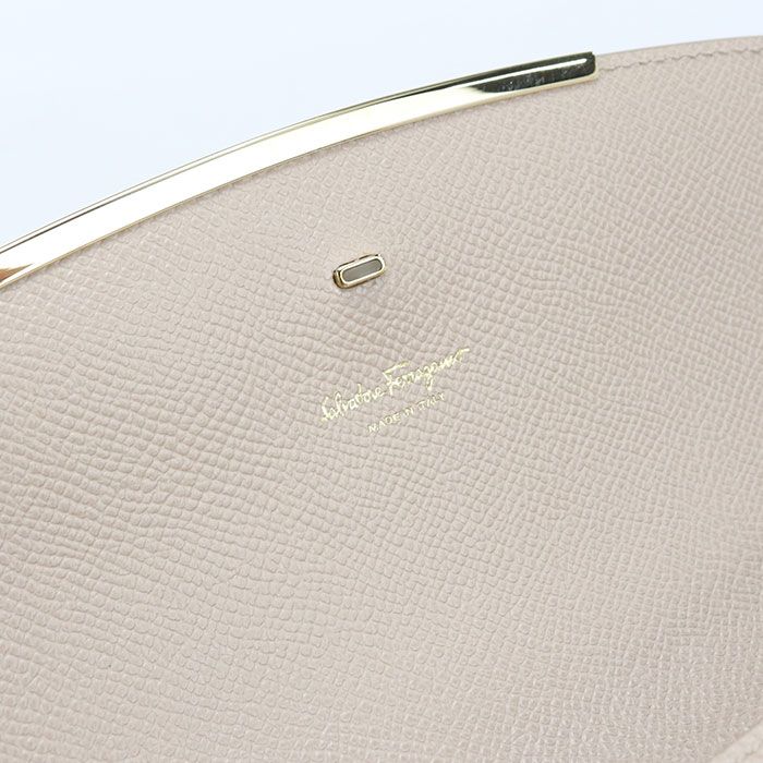 FERRAGAMO フェラガモ チェーンショルダーバッグ ガンチーニ 22 C941 ショルダーバッグ カーフ【中古】 レディース FERRAGAMO フェラガモ チェーンショルダーバッグ ガンチーニ 22 C941 ショルダーバッグ カーフ【中古】 レディース