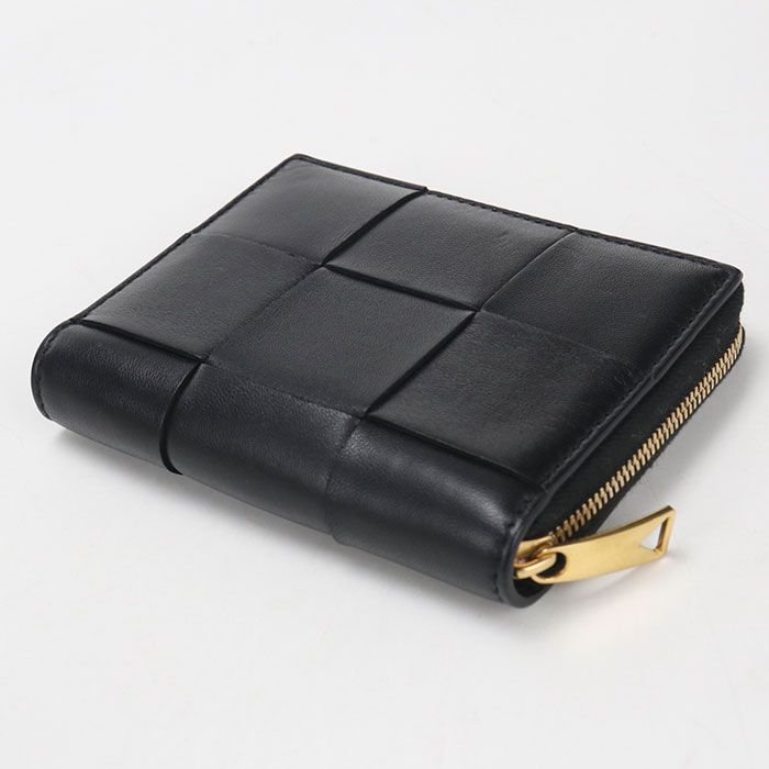 BOTTEGA VENETA ボッテガ・ヴェネタ ジップアラウンドウォレット カセット 二つ折り財布 ラムスキン【中古】 レディース BOTTEGA VENETA ボッテガ・ヴェネタ ジップアラウンドウォレット カセット 二つ折り財布 ラムスキン【中古】 レディース