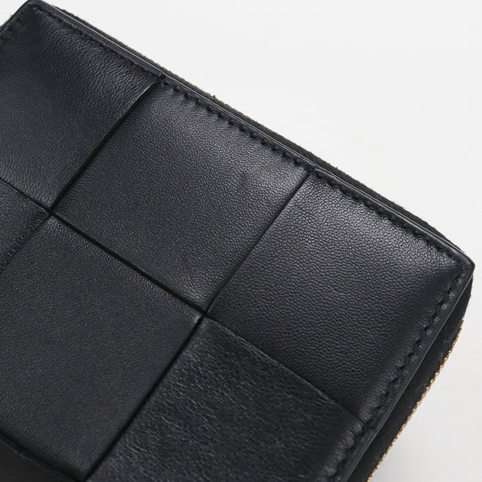 BOTTEGA VENETA ボッテガ・ヴェネタ ジップアラウンドウォレット カセット 二つ折り財布 ラムスキン【中古】 レディース BOTTEGA VENETA ボッテガ・ヴェネタ ジップアラウンドウォレット カセット 二つ折り財布 ラムスキン【中古】 レディース
