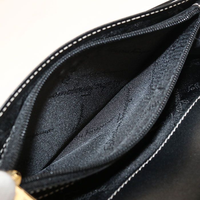 FERRAGAMO フェラガモ ガンチーニ 22 0120 長財布二折 カーフ【中古】 レディース FERRAGAMO フェラガモ ガンチーニ 22 0120 長財布二折 カーフ【中古】 レディース