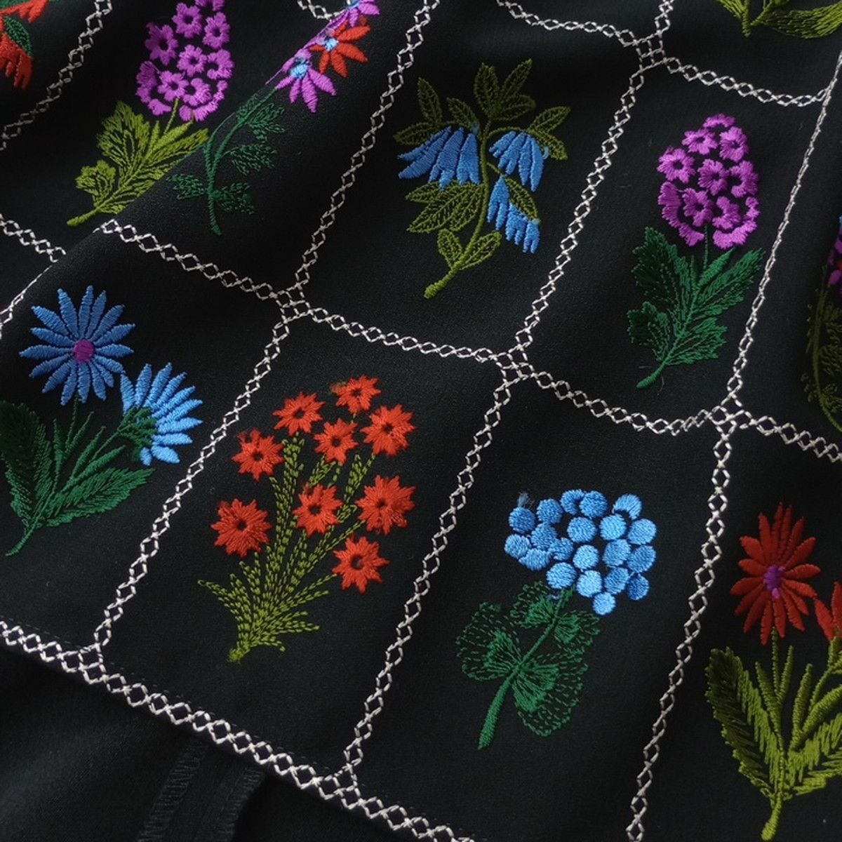 LOKITHO ロキト Botanical Embroidery Top ボタニカル エンブロイ