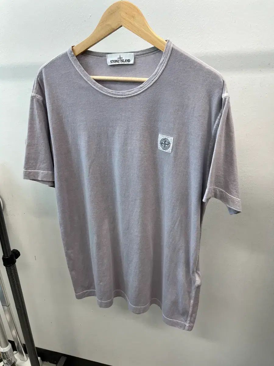 100) STONE ISLAND ストーンアイランド 半袖Tシャツ