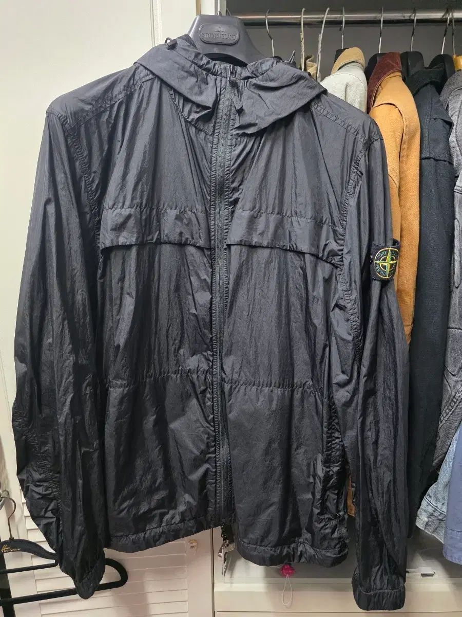 STONE ISLAND ストーンアイランド 24ss クリンクルレップス ウィンドブレーカー XL
