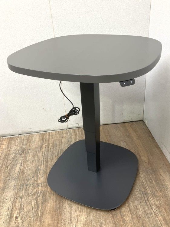 【アウトレット品】MOTTI solo3シリーズ 電動昇降式600角テーブル グレー