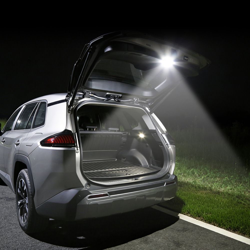 【送料無料】トヨタ RAV4 26年式対応 リアトランク キャンピングライト 後部収納照明ランプ ABS製 高耐久 外装アクセサリー 夜間視認性アップ 専用設計 明るく照らす 取り付け簡単 夜間作業サポート