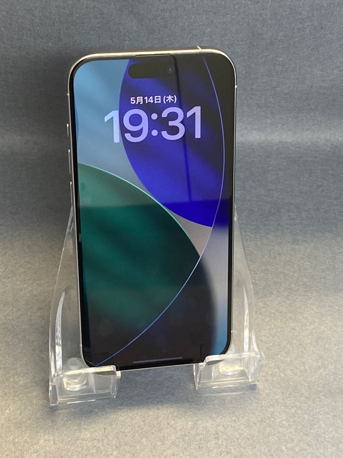 超美品　国内版　SIMフリー　iPhone15 Pro 256GB ホワイトチタニウム色