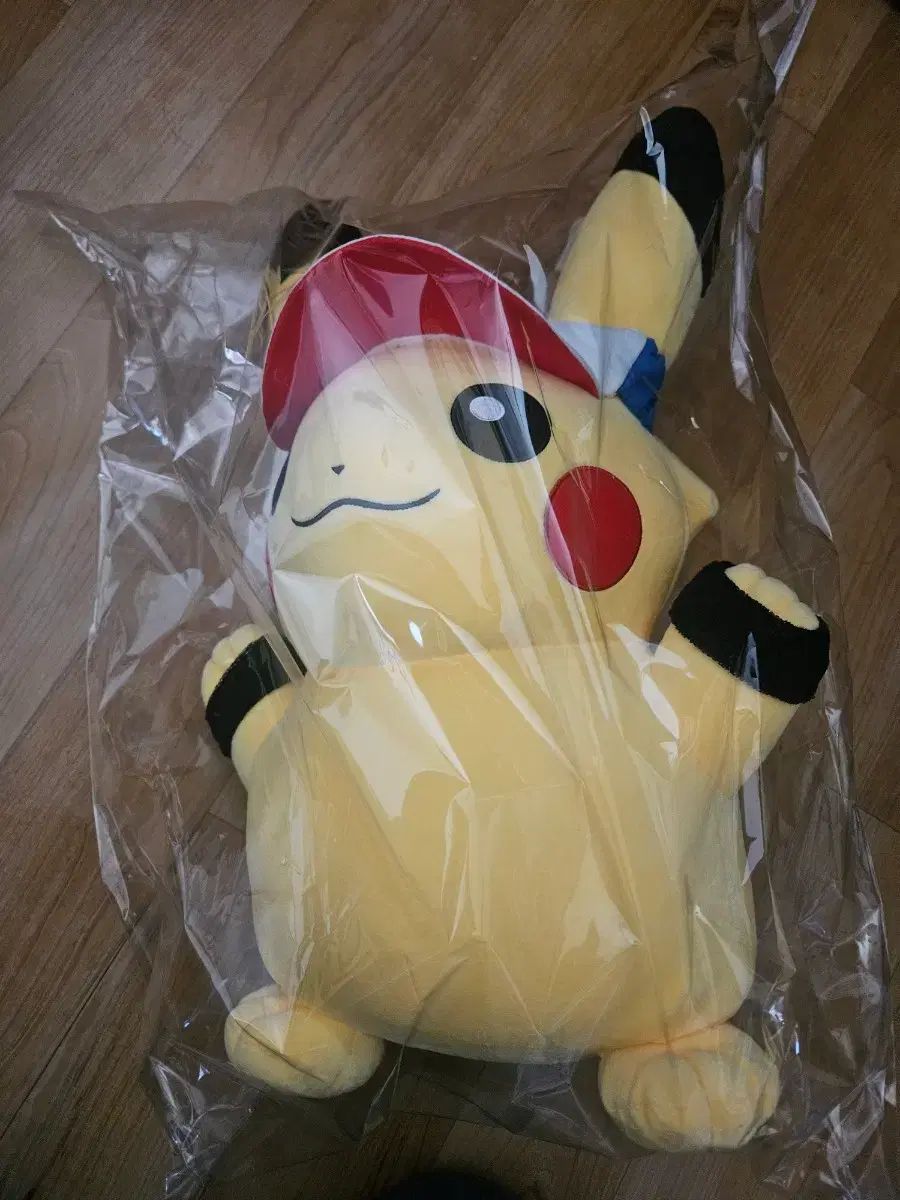 ポケモン RUN オーバーサイズ ピカチュウ ぬいぐるみ