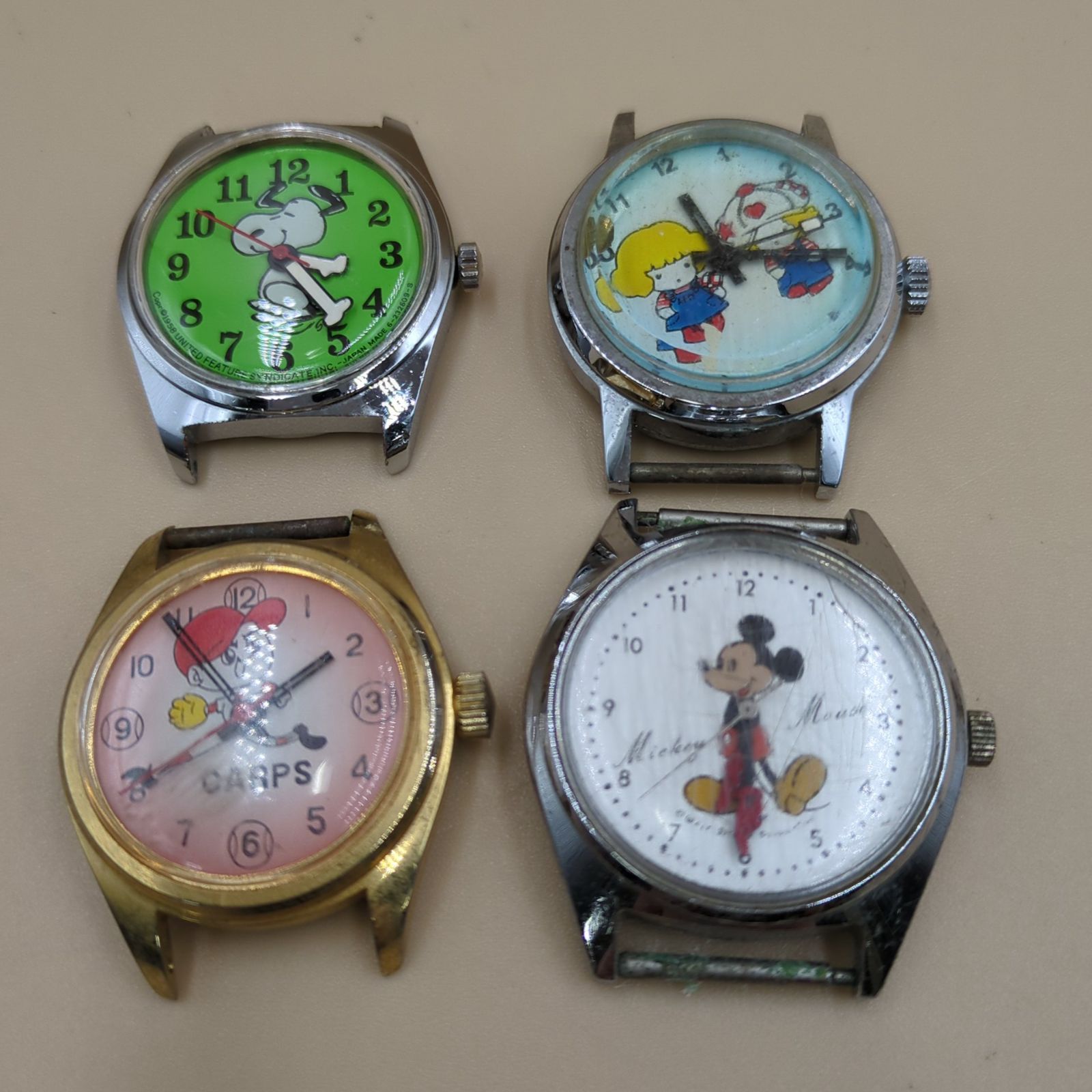【D40428】 カープ坊や ミッキー スヌーピー ジミーアンドパティ ベルトなし時計のみ ※不動につきジャンク