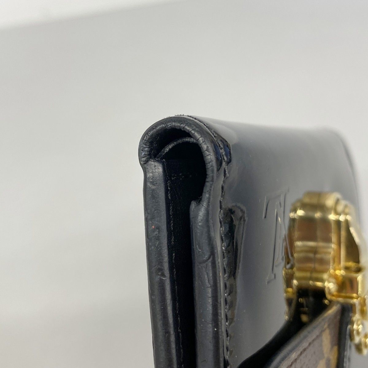 6ec2360-k】ルイヴィトン 三つ折り財布 モノグラム ヴェルニ 