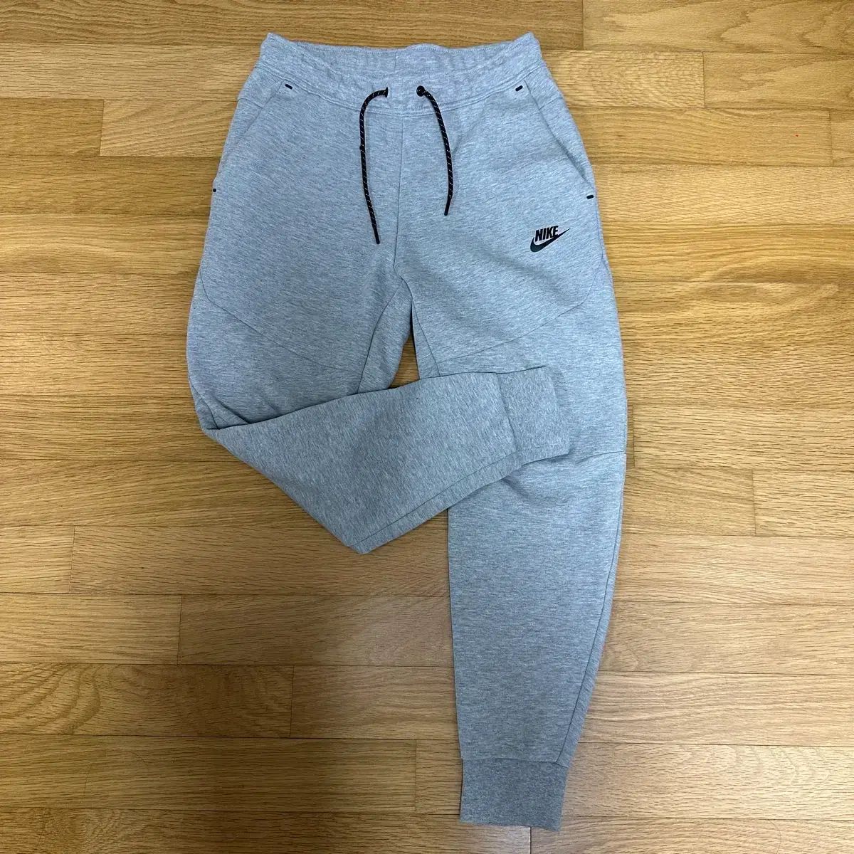 ナイキ テックパック パンツ