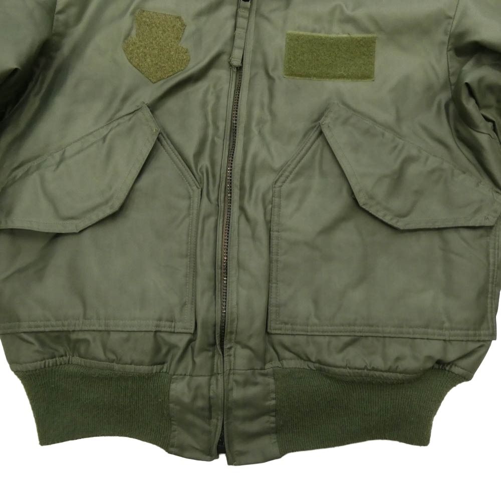 ヴィンテージ VINTAGE SP0100-03-D-4128 00s 03年製 US ARMY 米軍実物 CWU-45/P フライト ジャケット VALLEY APPAREL社 モスグリーン系 M【中古】 ヴィンテージ VINTAGE SP0100-03-D-4128 00s 03年製 US ARMY 米軍実物 CWU-45/P フライト ジャケット VALLEY APPAREL社 モスグリーン系 M【中古】