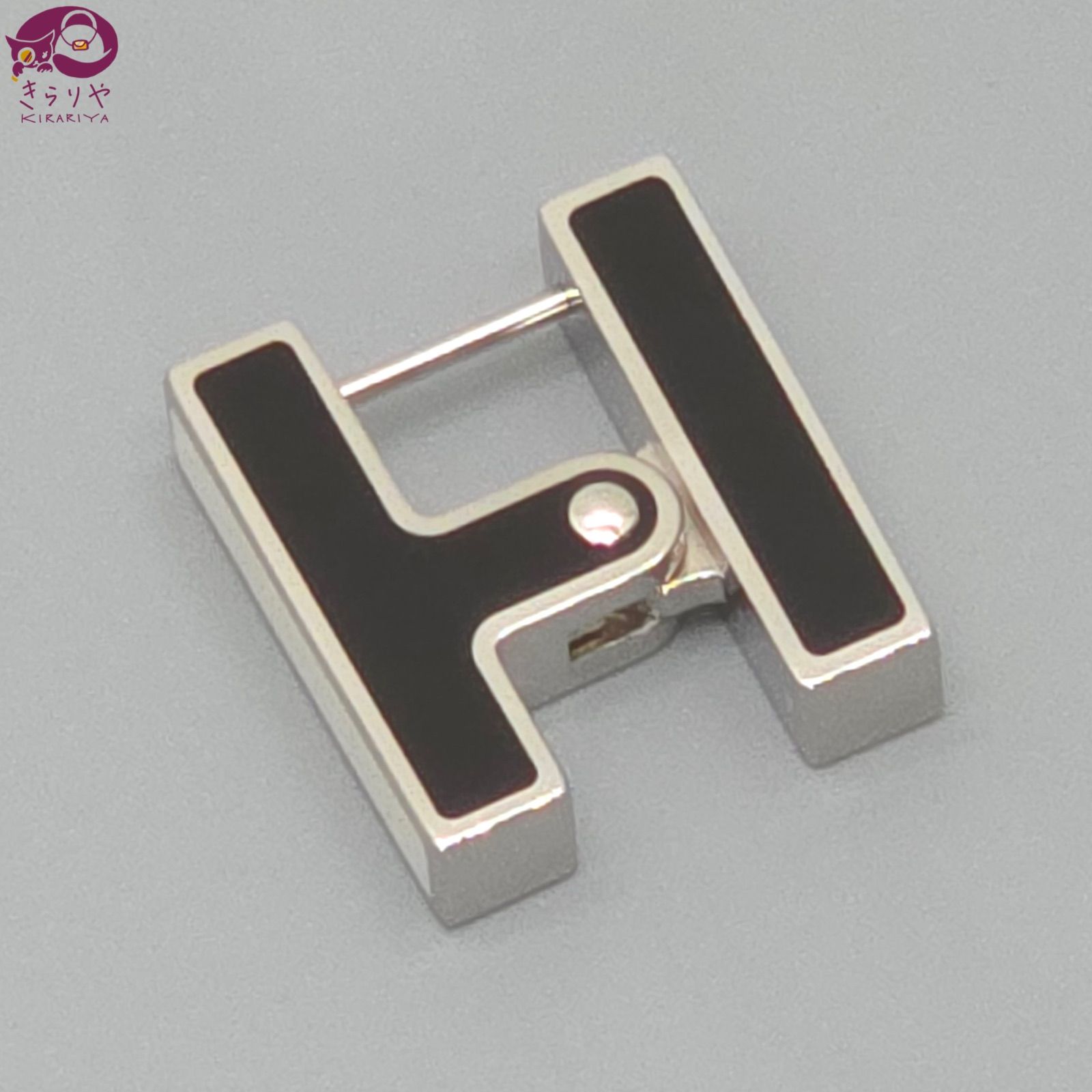 HERMES エルメス シングルピアス H 片耳 ラッカーメタル ブラック/ホワイト系カラー パラディウム仕上げメタル 箱 保存袋 ショップカード 三つ折りカード 男女兼用