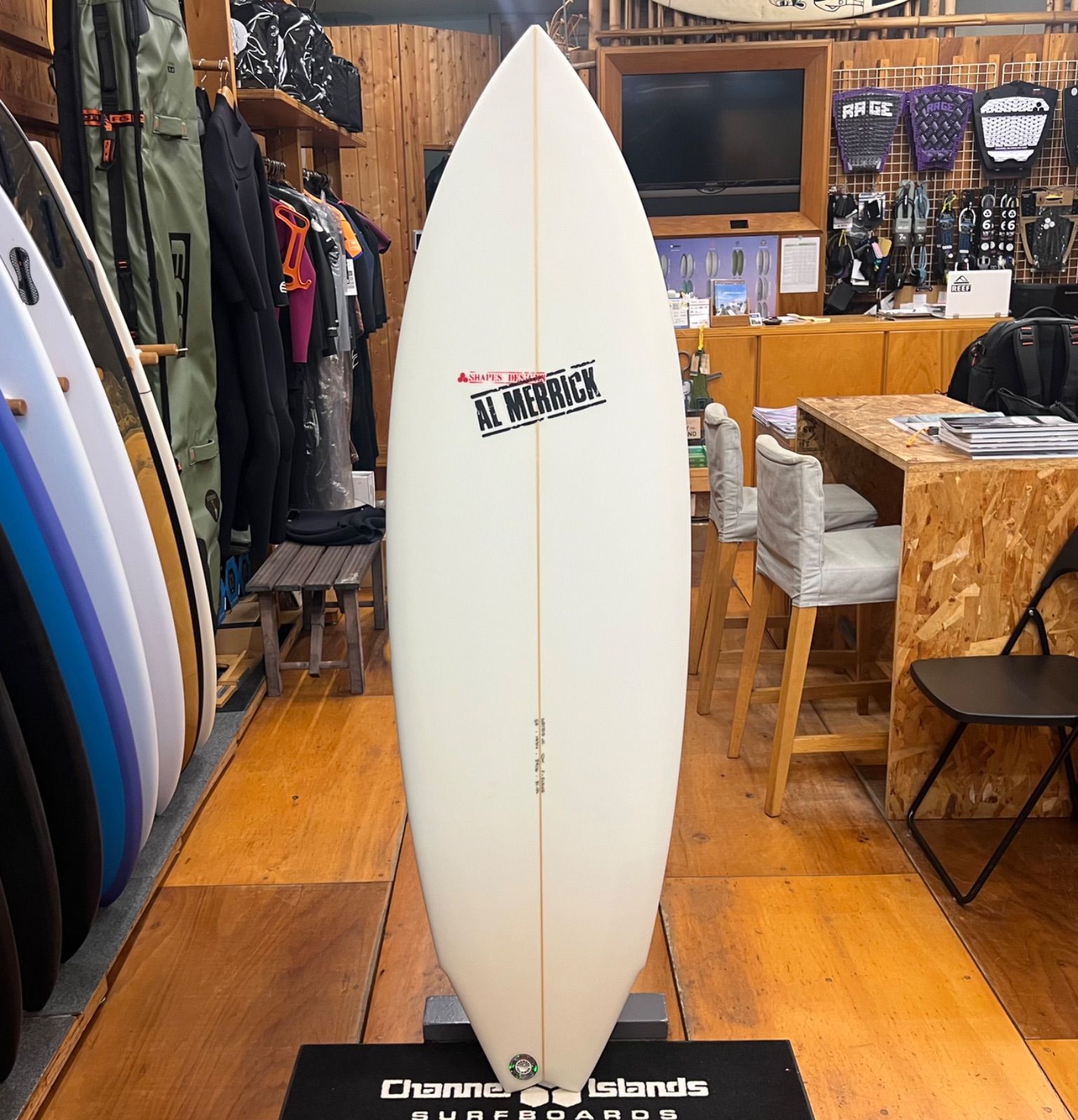 新品アウトレット　チャネルアイランズ 5’8”【FREE SCRUBBER】