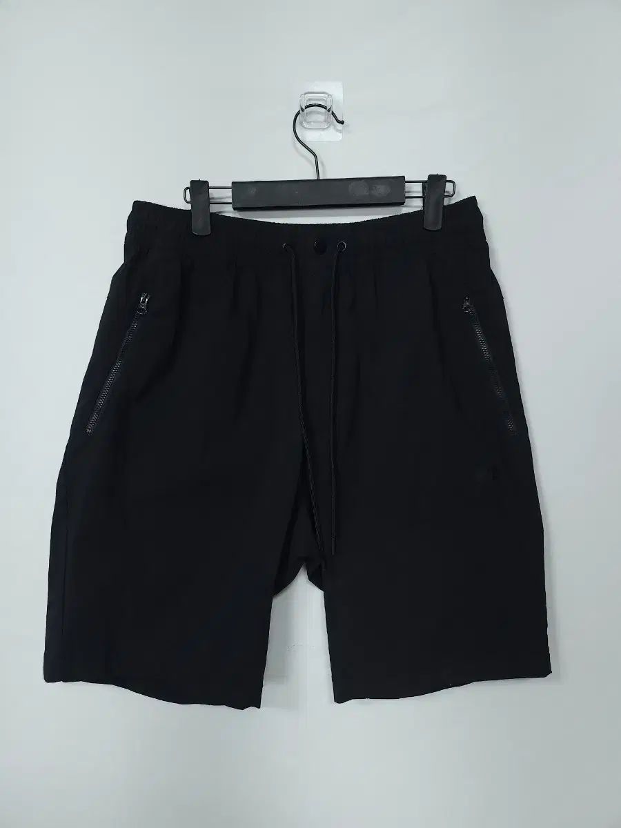 ナイキ ブラック トレーナー ハーフパンツ XL