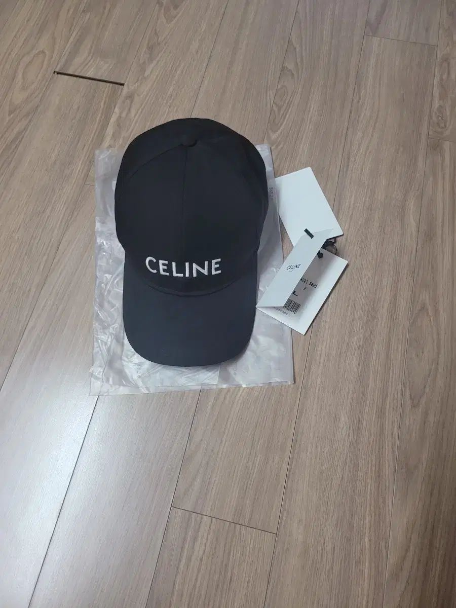 Celine セリーヌ ベースボールキャップ