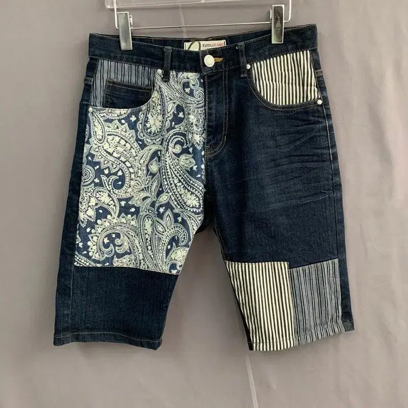 28インチ EVISU エヴィス ベイズリー バンダナ ストレッチ デニム ショーツ デニムハーフパンツ