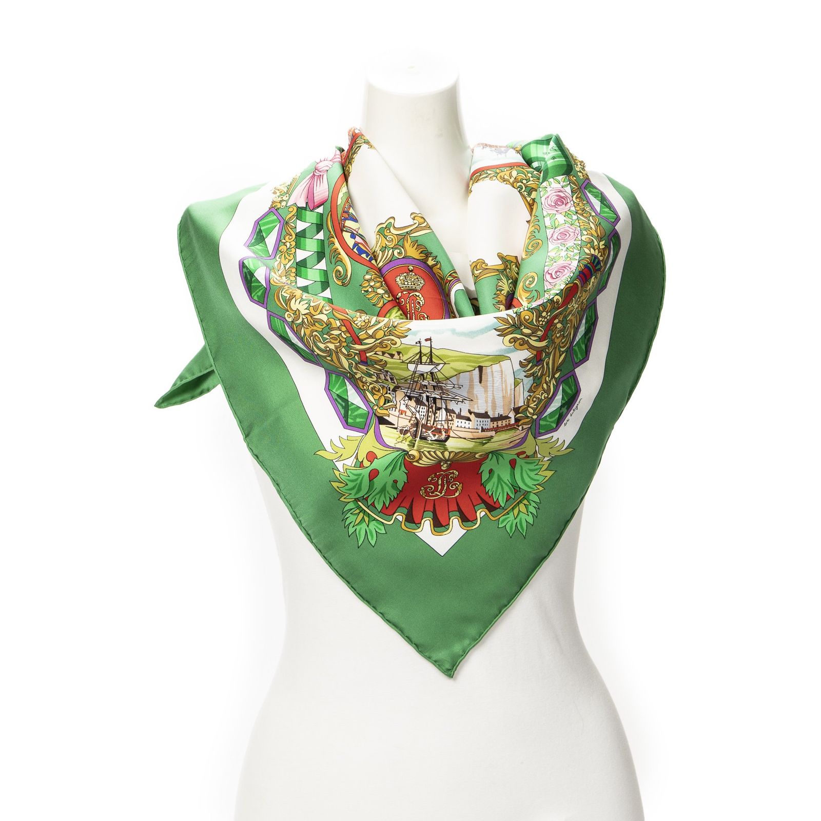 [中古] HERMES エルメススカーフ緑、赤、金100% ツイルシルクA