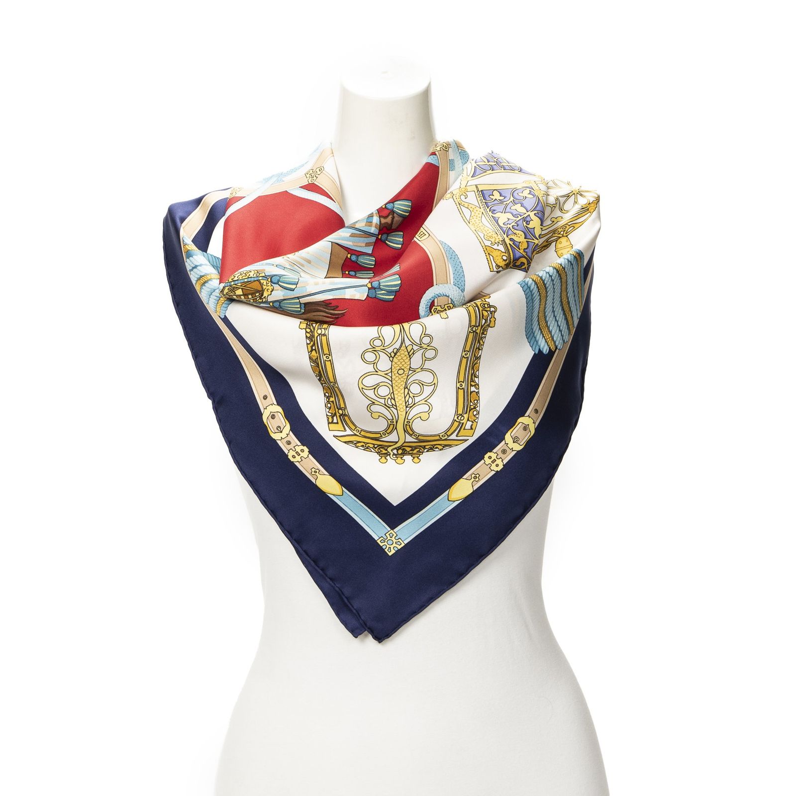 [中古] HERMES エルメススカーフネイビー、赤、金100% ツイルシルクA