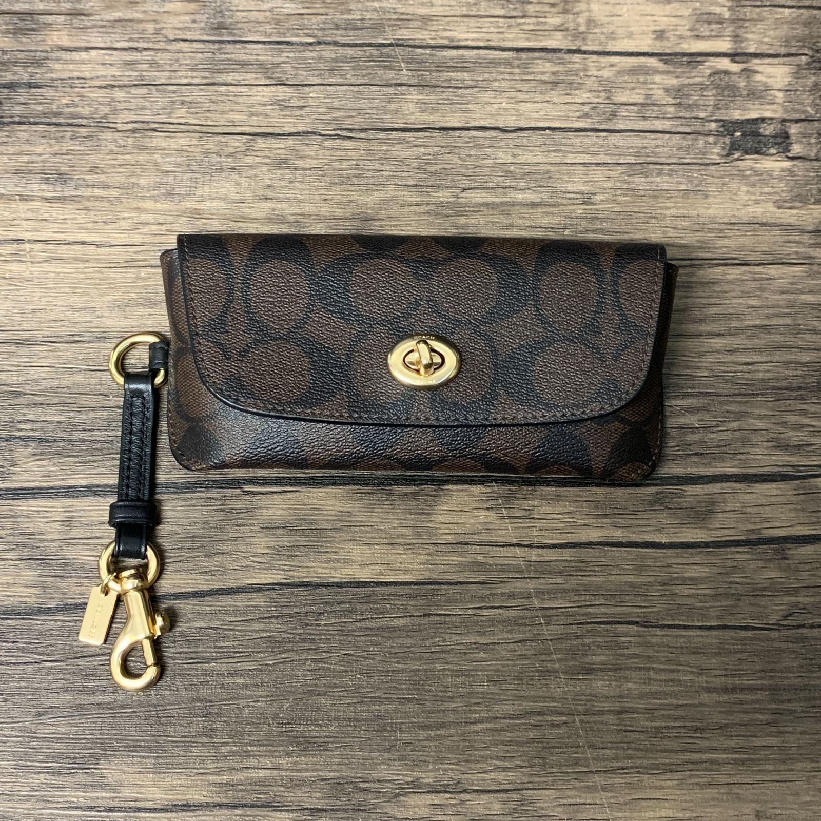 むつ85-051561] [併売] COACH シグネチャー メガネケース 73639 - メルカリ